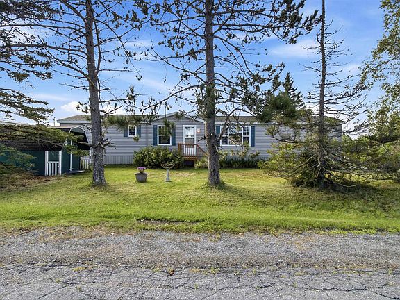 2nd image of 22 Davis Dr S