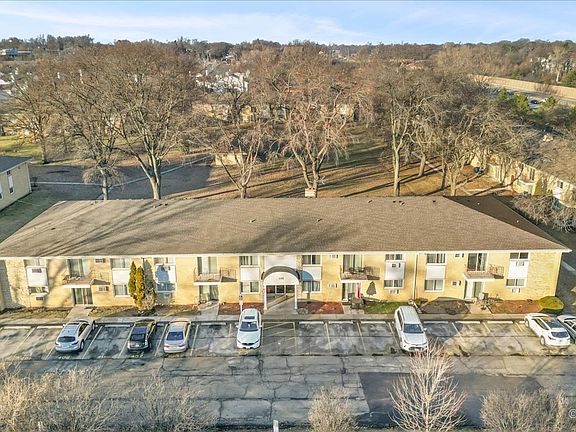 2nd image of 500 Chase Dr APT 12
