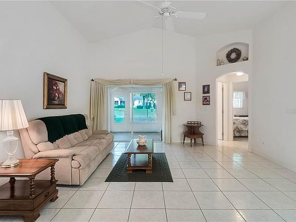 5th image of 3917 Doune Way