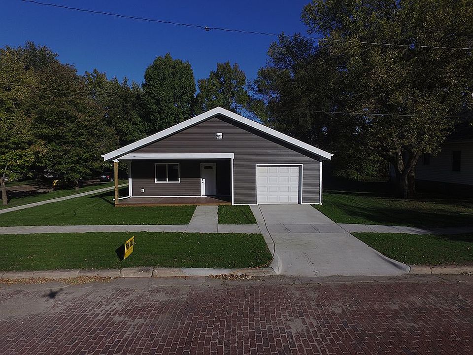 304 Ohio St, Sabetha, KS 66534 Zillow