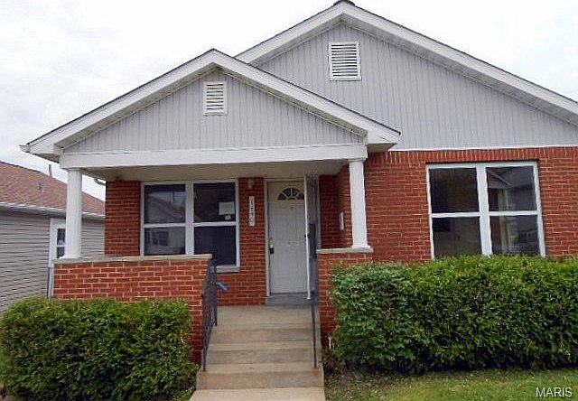 1st image of 1440 Blackstone Ave