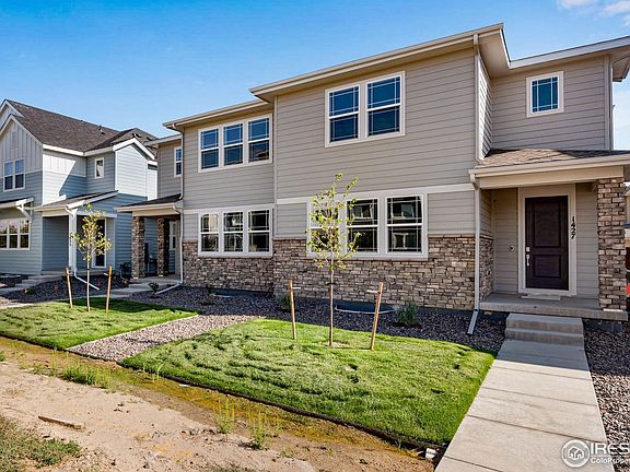 3rd image of 1427 Great Western Dr