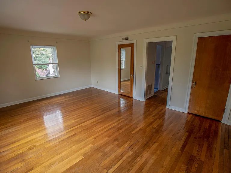 1298 Cryer Ave #2 — Photo 10