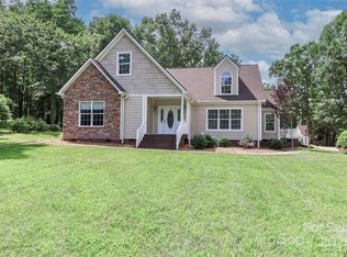 5890 Alley Rd, Catawba, NC 28609