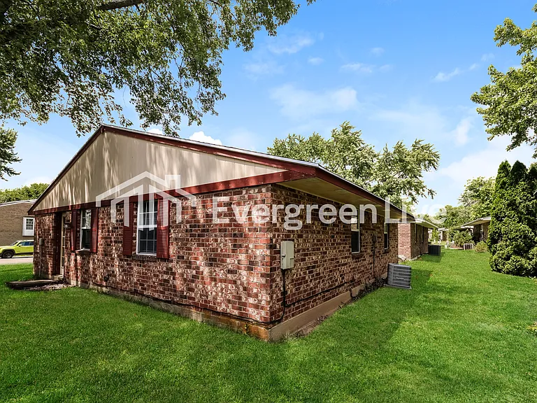 7724 Mount Hood Dr — Photo 15