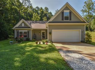 144 Bradford Ln, Statesville, NC 28625