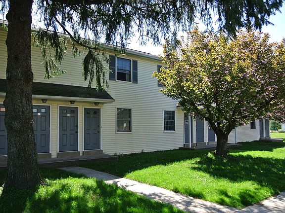 3rd image of 330 W 8th St APT 203