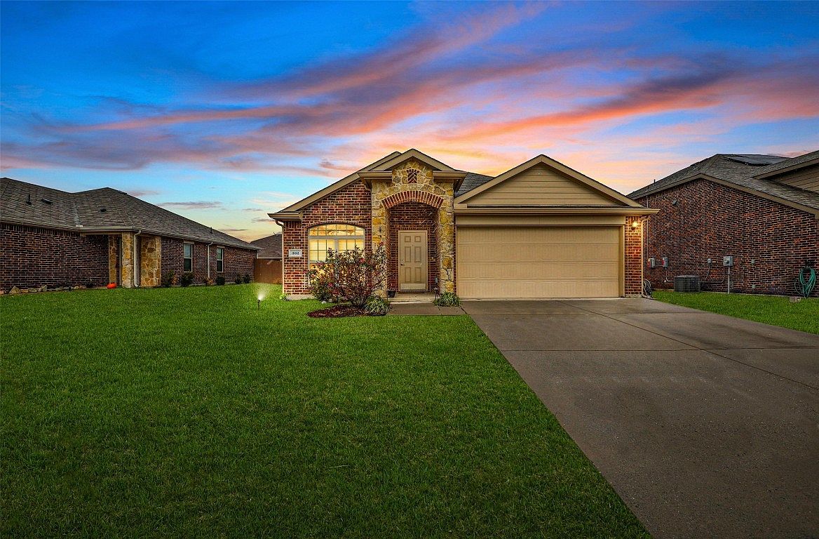 302 Hawthorn Dr, Nevada, TX 75173 MLS 20323840 Zillow