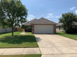 3715 Sabine Pass Dr, Bossier City, LA 71111