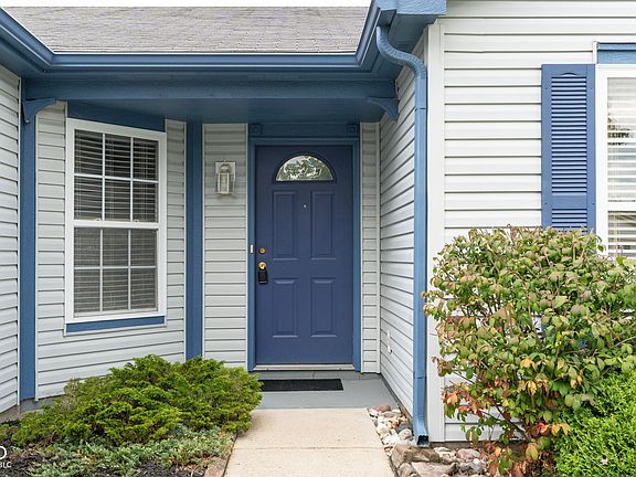 4th image of 8310 Weathervane Cir