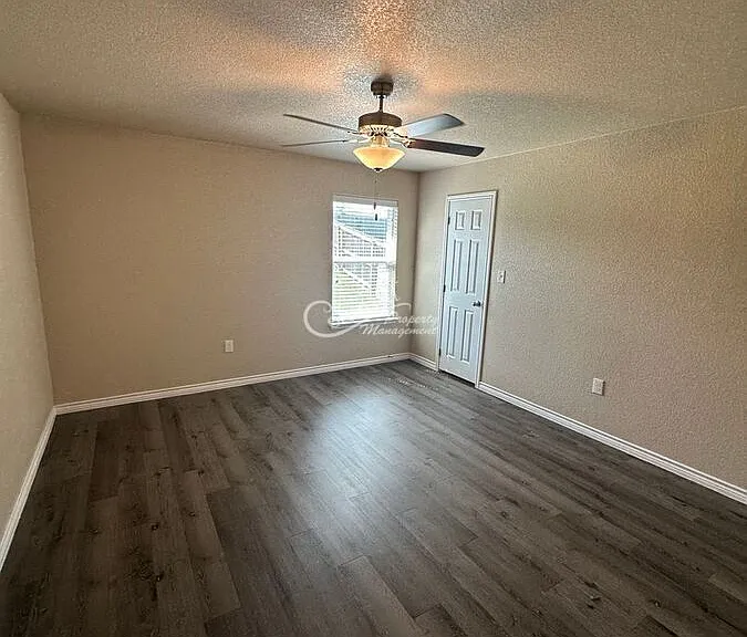 2403 Duntov Dr #B — Photo 21