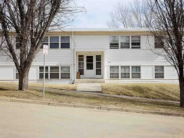 1000 Valley View Drive, 1000 Valley View Dr APT D, Minot, ND 58703