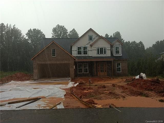 1st image of 236 Woodbriar Trl