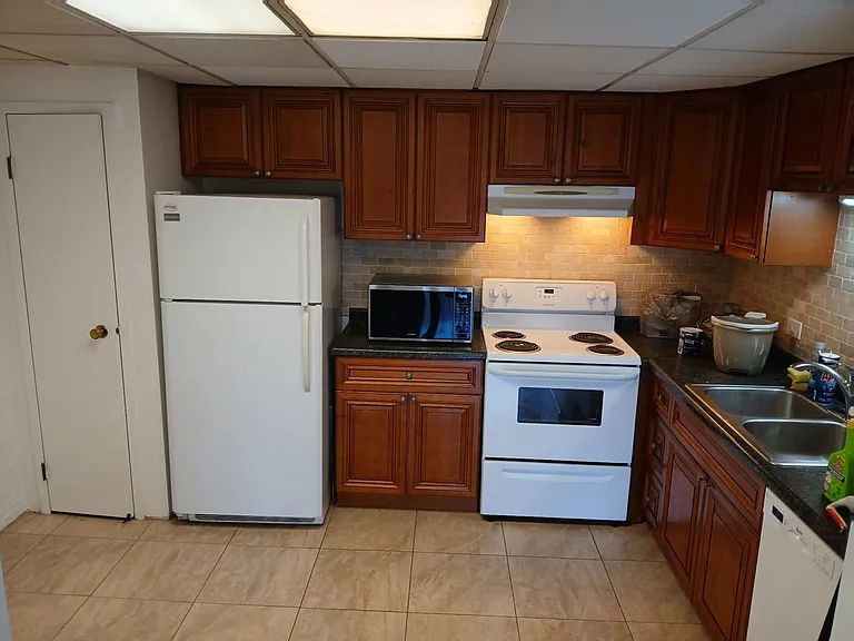 3223 W Parkway Dr #3A — Photo 15