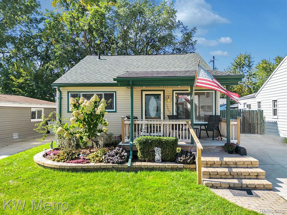 1st image of 23385 Melville Ave