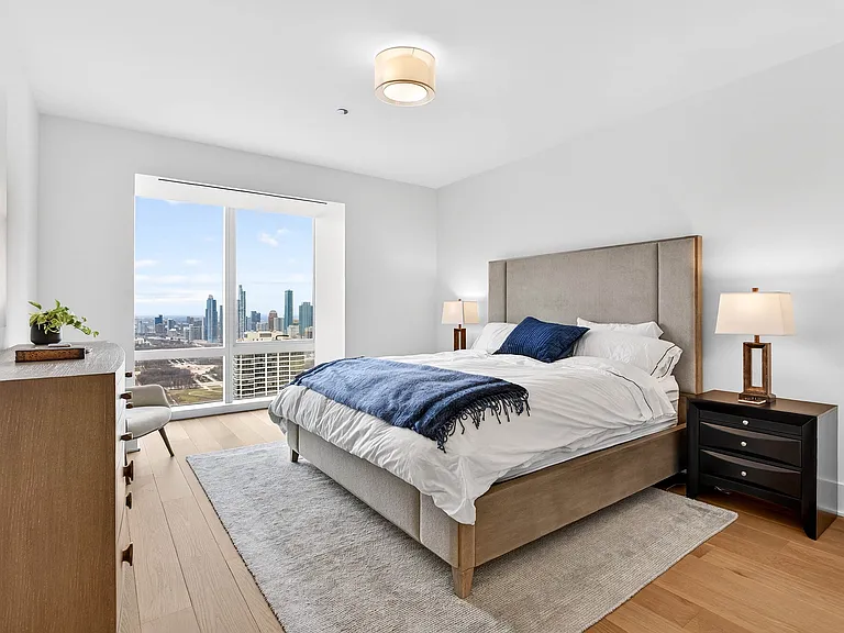 363 E Wacker Dr #3709 — Photo 22