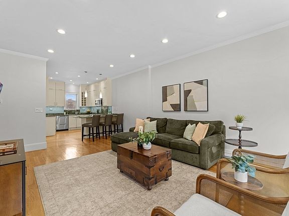 5th image of 101 Winthrop Rd #1