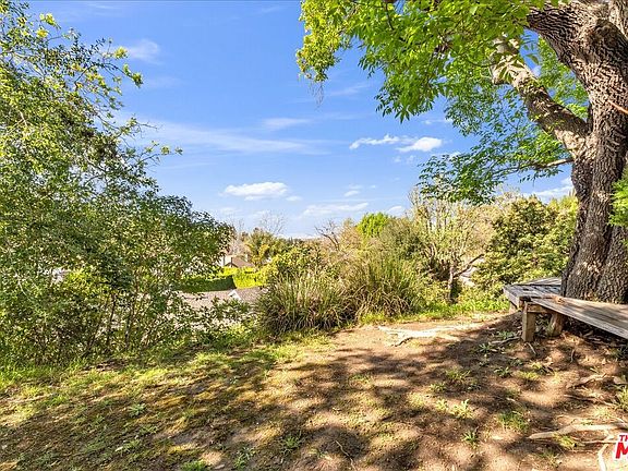 5th image of 13084 Blairwood Dr