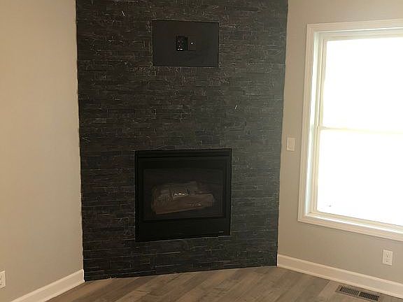4th image of 17104 Jessica Ln