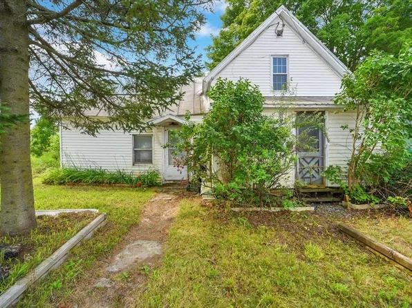 68 Railroad Street, Enosburg, VT 05450