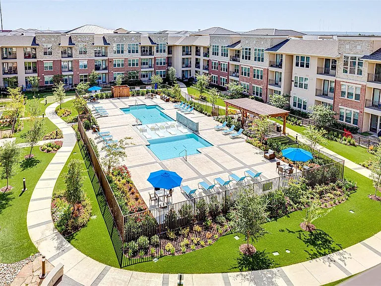 The Quadrangles on Twenty Apartments in Grand Prairie, Texas