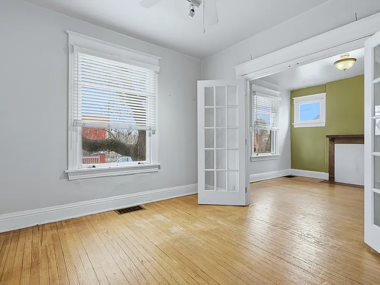 1121 E 6th Ave #1 — Photo 12