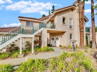 272 Augustine Way APT A, Simi Valley, CA 93065