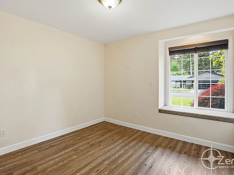 13902 NE Piper Rd #B — Photo 11