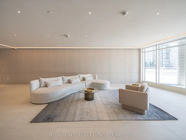 30 Upper Mall Way #1408 — Photo 3
