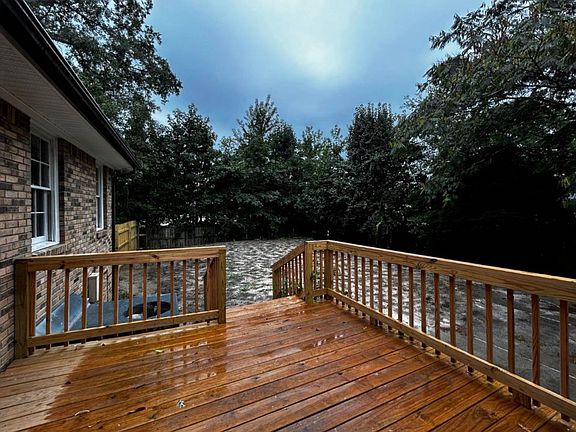 4th image of 38 Shadowfield Dr