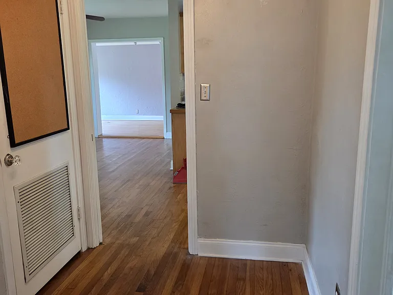 2717 Jamie Cir — Photo 5