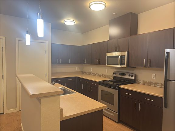 2nd image of 947 Discovery Cir NE Unit 302