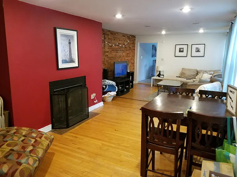 1901 Mount Vernon St #1 — Photo 1