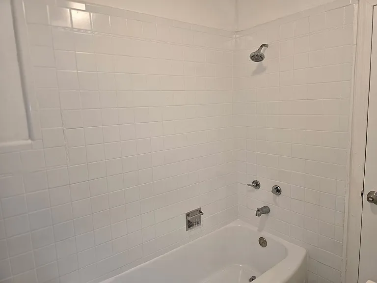 21 Wegman Pkwy #1-JC — Photo 9