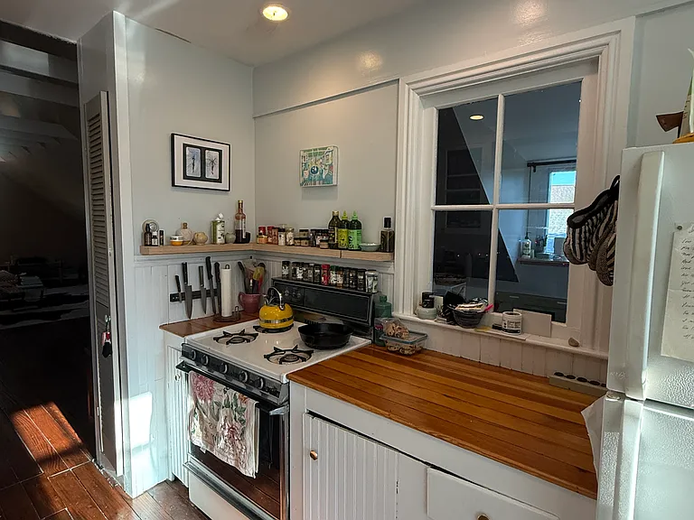 73 America St #3 — Photo 13