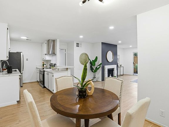 5th image of 247 N Capitol Ave Unit 105