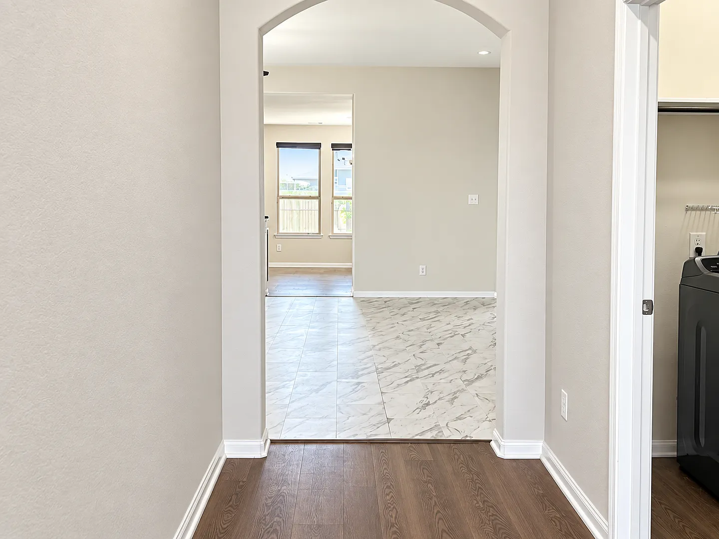 Spacious single level home on a large neighborhood lot — Photo 2