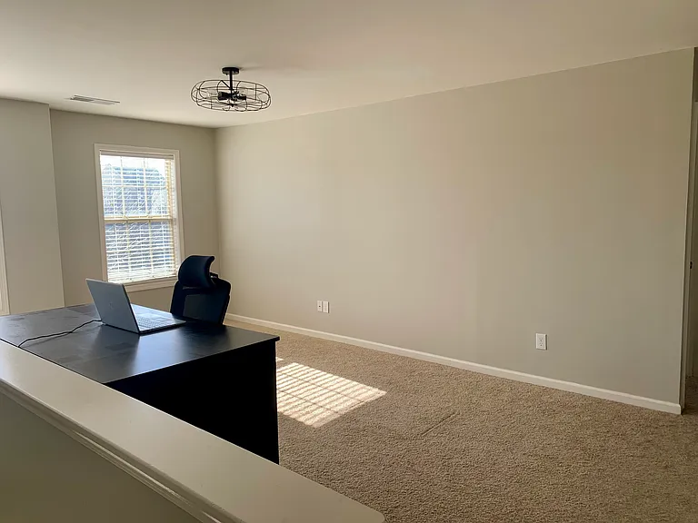 114 Walden Cv — Photo 16