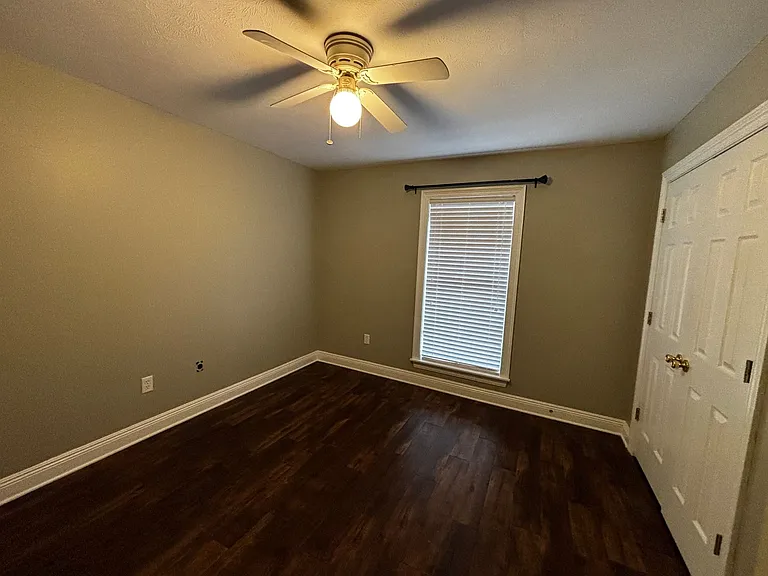 538 Brighton Cir — Photo 14