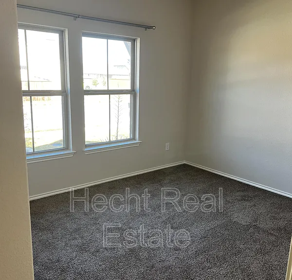 209 Double Mountain Rd — Photo 2