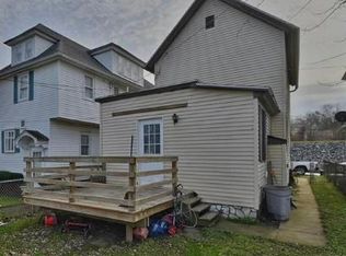 2217 Riverside Dr, Scranton, PA 18509