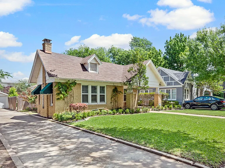 3812 Bunting Ave — Photo 2