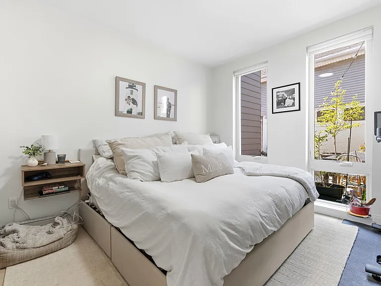 101 Condor St #205 — Photo 11