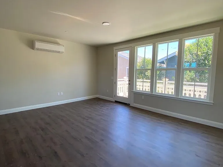 701 S Cloverdale Blvd #24 — Photo 20