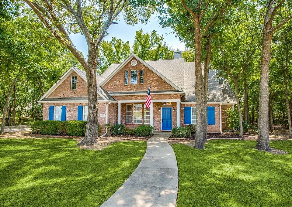 1st image of 107 Lauren Ln