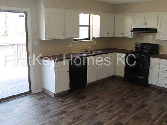 5th image of 1411 N Millburn Ave