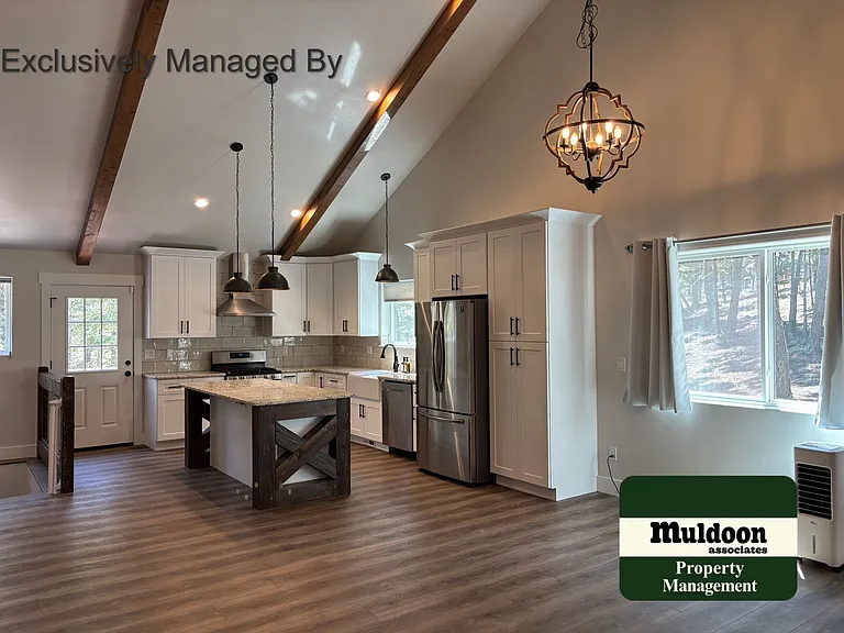 294 Southpark Rd — Photo 4