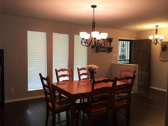 3rd image of 1903 New Castle Ct