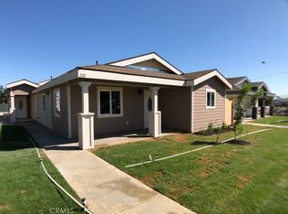 232 W 5th St #A, Perris, CA 92570