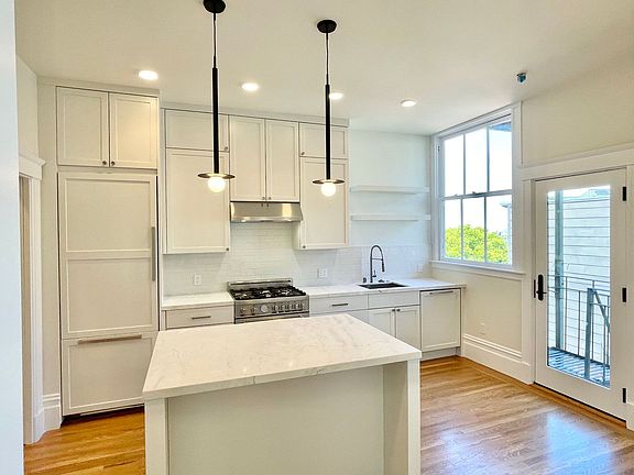 4th image of 1508 Masonic Ave #0